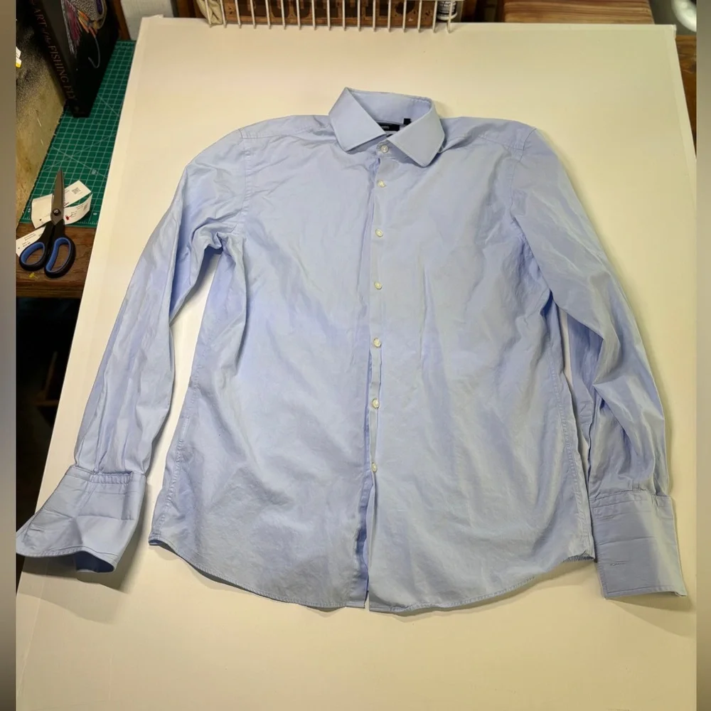 BOSS Sharp Fit Dress Shirts Lot of 2 Blue & White Size 16 34/35 - Picture 2 of 11